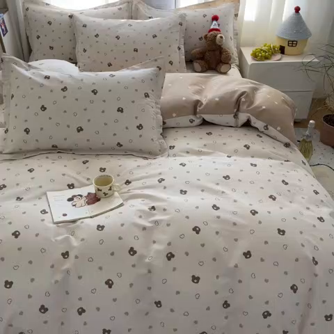 91家纺网 家纺一手货源 找家纺 2025新款全棉印花小清新单品系列-四件套（提供买家秀）小熊联谊