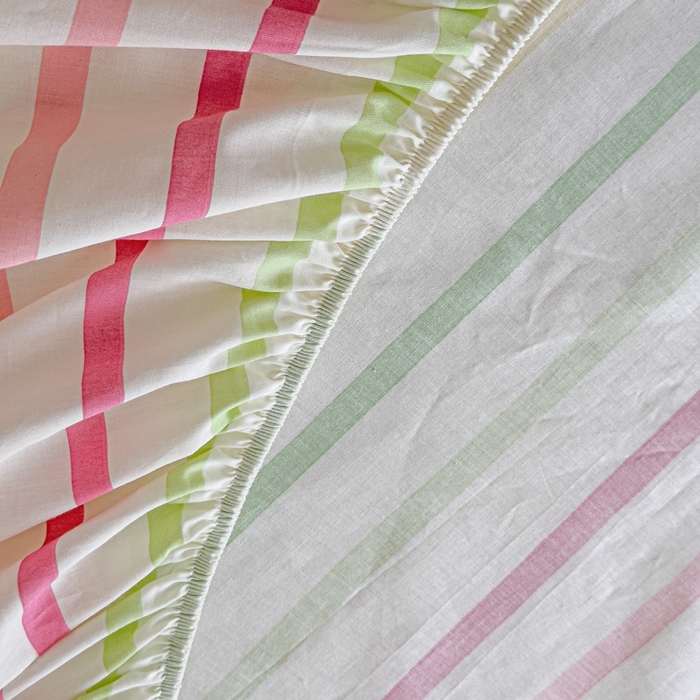 91家纺网 家纺一手货源 找家纺 感遇家纺 2025新款毛巾绣床笠三件套 彩虹卡巴