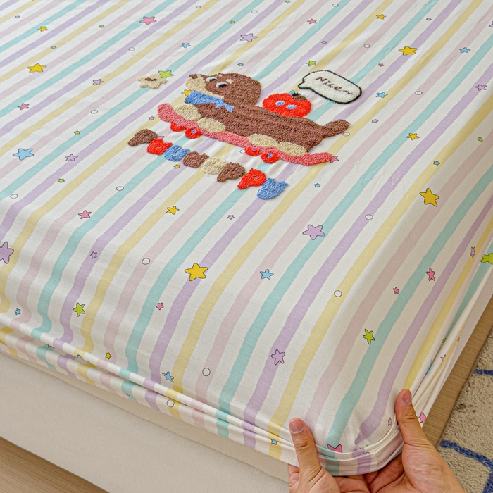 91家纺网 家纺一手货源 找家纺 感遇家纺 2025新款毛巾绣床笠三件套 滑板狗