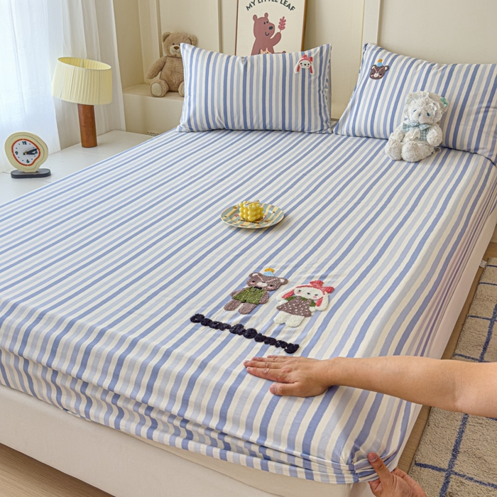 91家纺网 家纺一手货源 找家纺 感遇家纺 2025新款毛巾绣床笠三件套 萌伴