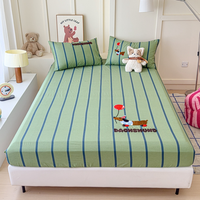 91家纺网 家纺一手货源 找家纺 感遇家纺 2025新款毛巾绣床笠三件套 气球狗