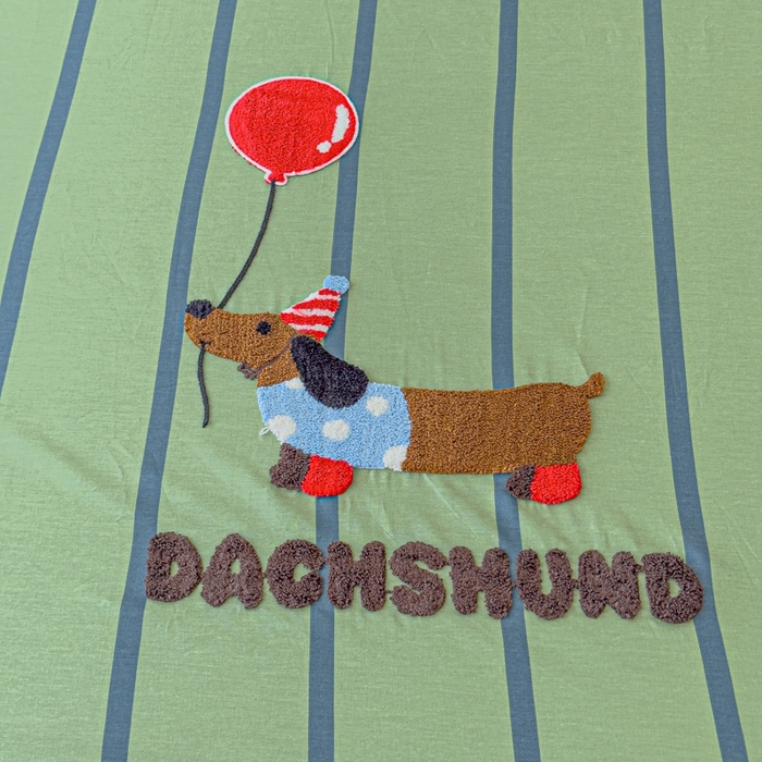 91家纺网 家纺一手货源 找家纺 感遇家纺 2025新款毛巾绣床笠三件套 气球狗