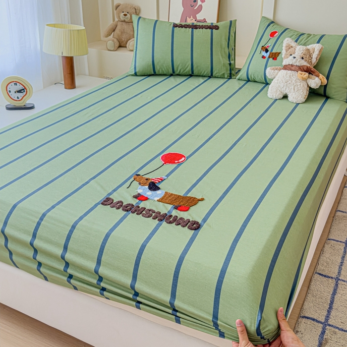 91家纺网 家纺一手货源 找家纺 感遇家纺 2025新款毛巾绣床笠三件套 气球狗