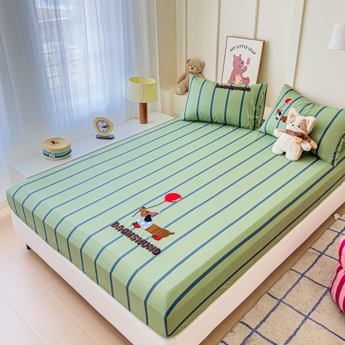 91家纺网 家纺一手货源 找家纺 感遇家纺 2025新款毛巾绣床笠三件套 气球狗