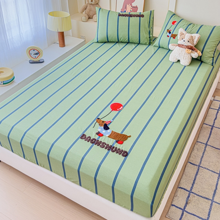 91家纺网 家纺一手货源 找家纺 感遇家纺 2025新款毛巾绣床笠三件套 气球狗