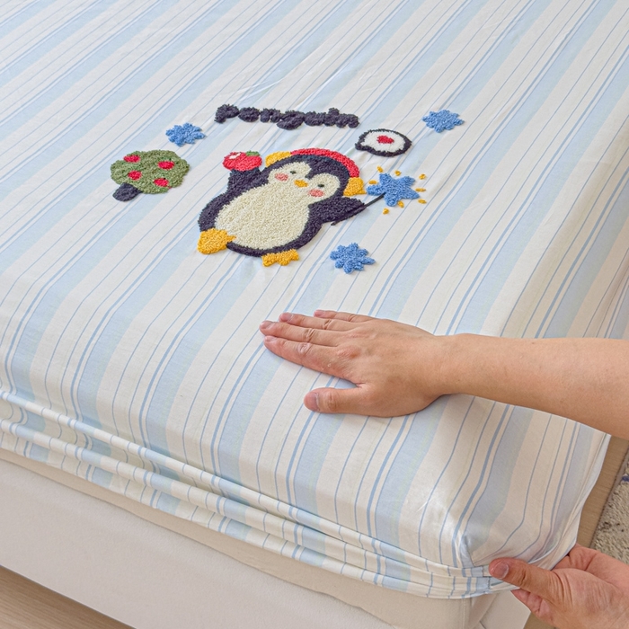 91家纺网 家纺一手货源 找家纺 感遇家纺 2025新款毛巾绣床笠三件套 音乐企鹅