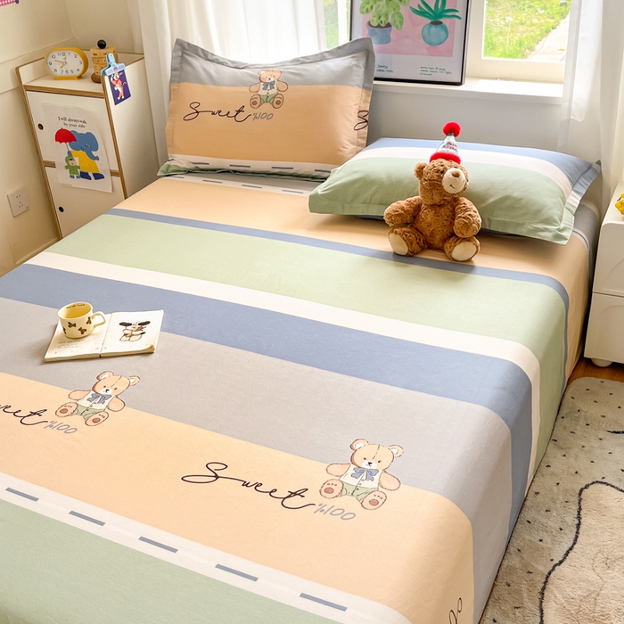 91家纺网 家纺一手货源 找家纺 2025新款全棉印花小清新单品系列-单床单摩登熊宝