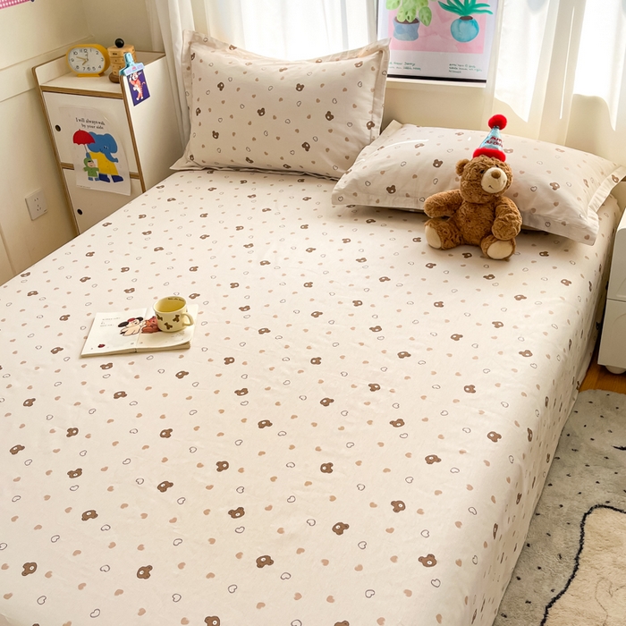 91家纺网 家纺一手货源 找家纺 2025新款全棉印花小清新单品系列-单床单小熊联谊