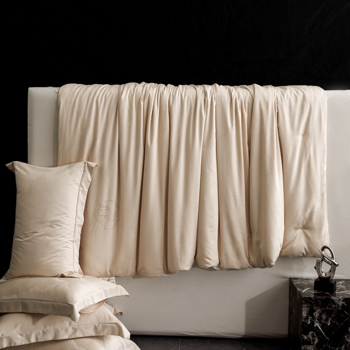 91家纺网 家纺一手货源 找家纺 （总）俏企鹅羽绒精品馆 2025新款60S 大提花蚕丝夏被蚕丝被-锦鲤跃龙门