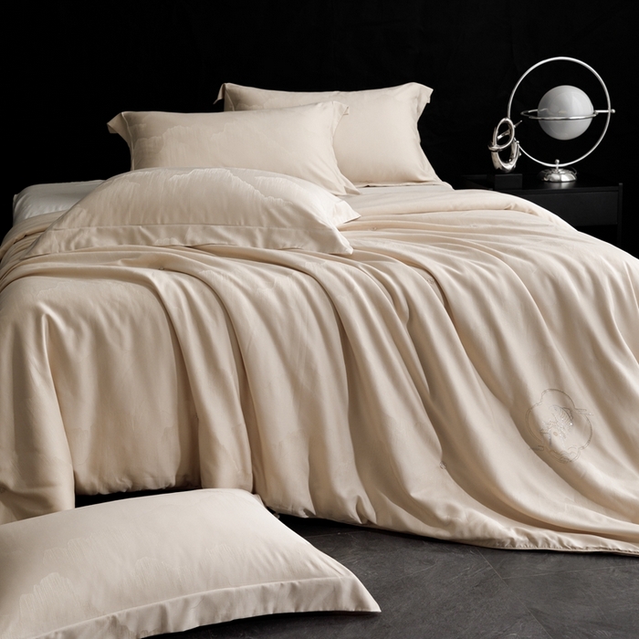 91家纺网 家纺一手货源 找家纺 （总）俏企鹅羽绒精品馆 2025新款60S 大提花蚕丝夏被蚕丝被-锦鲤跃龙门