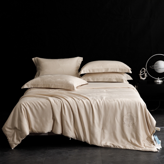 91家纺网 家纺一手货源 找家纺 （总）俏企鹅 2025新款100支锦绒95白鹅绒被