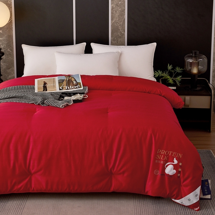 91家纺网 家纺一手货源 找家纺 喜糯糯 2025新款长绒棉提花被子被芯 胭脂红