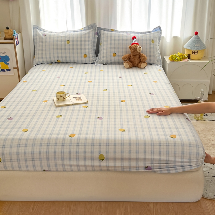 91家纺网 家纺一手货源 找家纺 2025新款全棉印花小清新单品系列-单床笠甜酷莓莓