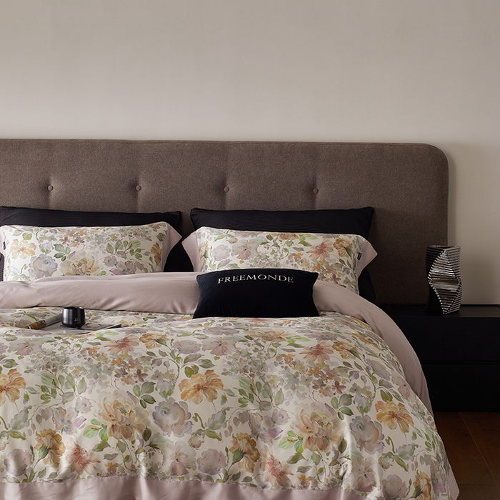 91家纺网 家纺一手货源 找家纺 蕾诺家纺 2025新款60支进口奥地利兰精天丝数码印花四件套 香颂-桃夭粉