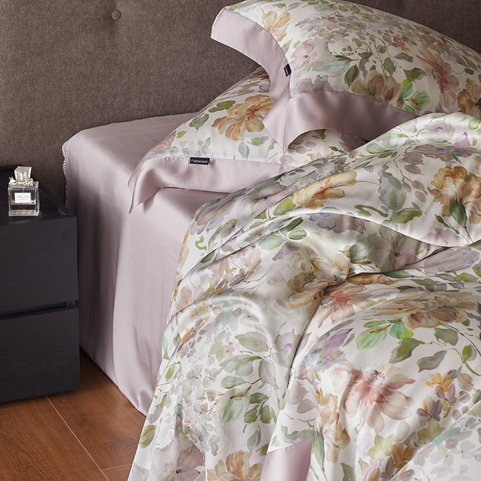 91家纺网 家纺一手货源 找家纺 蕾诺家纺 2025新款60支进口奥地利兰精天丝数码印花四件套 香颂-桃夭粉