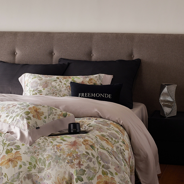 91家纺网 家纺一手货源 找家纺 蕾诺家纺 2025新款60支进口奥地利兰精天丝数码印花四件套 香颂-桃夭粉