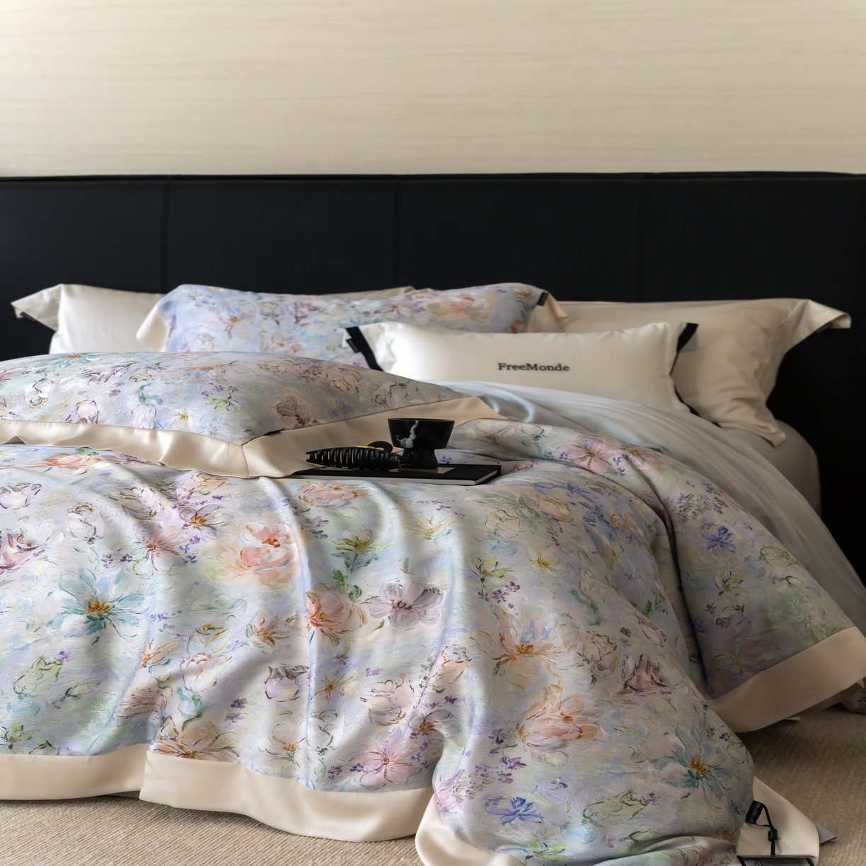 91家纺网 家纺一手货源 找家纺 蕾诺家纺 2025新款60支进口奥地利兰精天丝数码印花四件套 微芒-星蓝