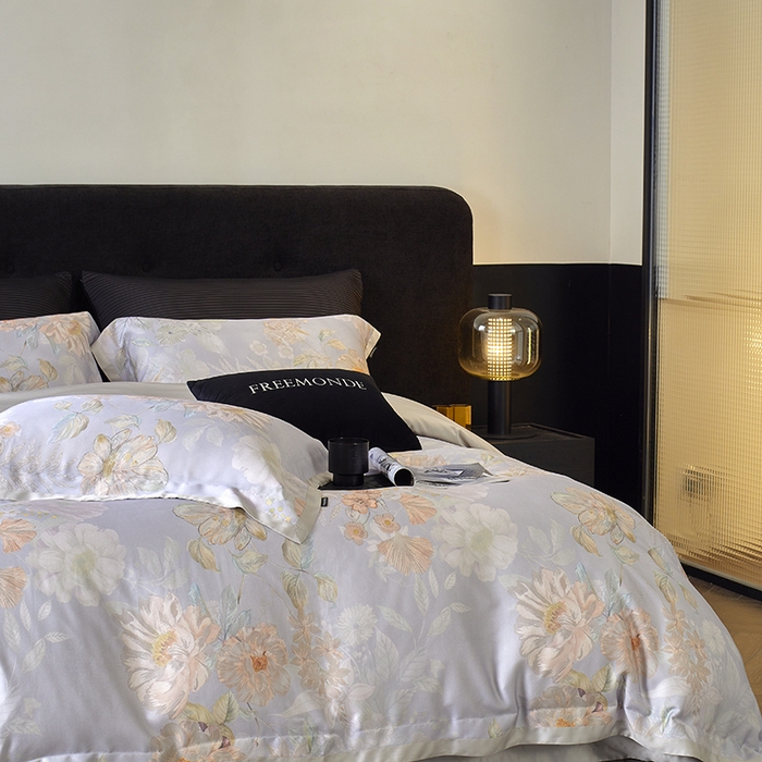 91家纺网 家纺一手货源 找家纺 蕾诺家纺 2025新款60支进口奥地利兰精天丝数码印花四件套 挽风-晴蓝