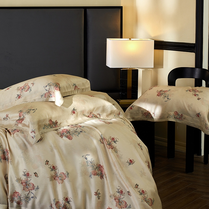 91家纺网 家纺一手货源 找家纺 蕾诺家纺 2025新款60支进口奥地利兰精天丝数码印花四件套 时来运转