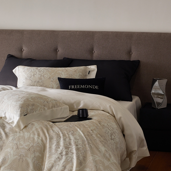 91家纺网 家纺一手货源 找家纺 蕾诺家纺 2025新款60支进口奥地利兰精天丝数码印花四件套 娜塔莎-香槟