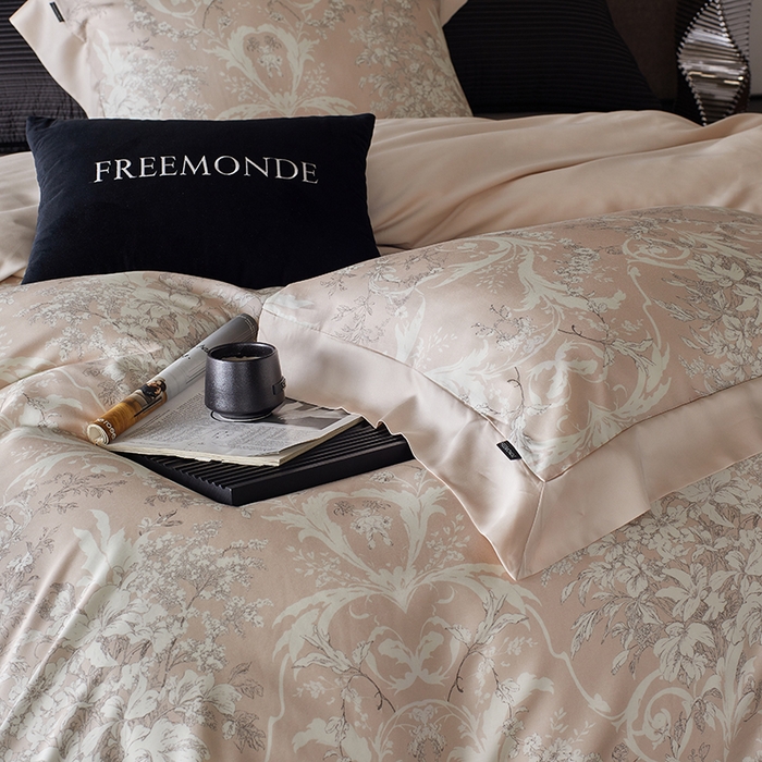 91家纺网 家纺一手货源 找家纺 蕾诺家纺 2025新款60支进口奥地利兰精天丝数码印花四件套 娜塔莎-贝壳粉