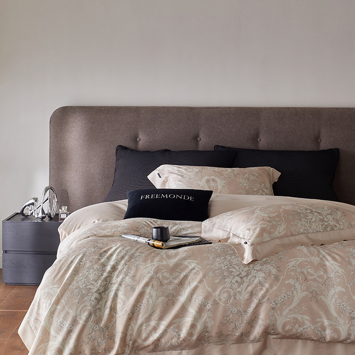 91家纺网 家纺一手货源 找家纺 蕾诺家纺 2025新款60支进口奥地利兰精天丝数码印花四件套 娜塔莎-贝壳粉