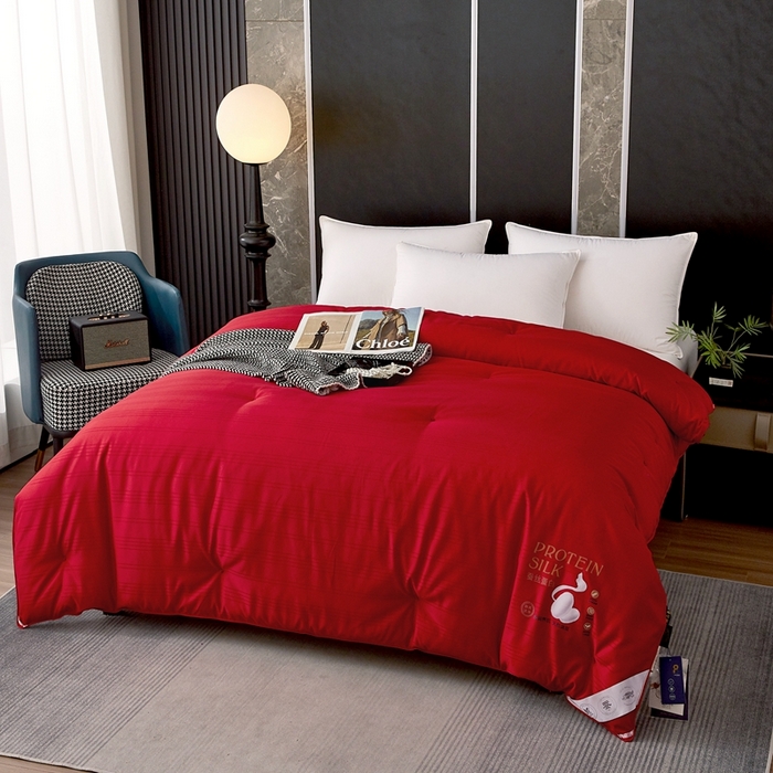 91家纺网 家纺一手货源 找家纺 喜糯糯 2025新款长绒棉提花被子被芯 胭脂红