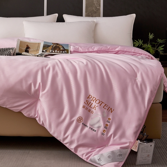 91家纺网 家纺一手货源 找家纺 喜糯糯 2025新款长绒棉提花被子被芯 樱花粉