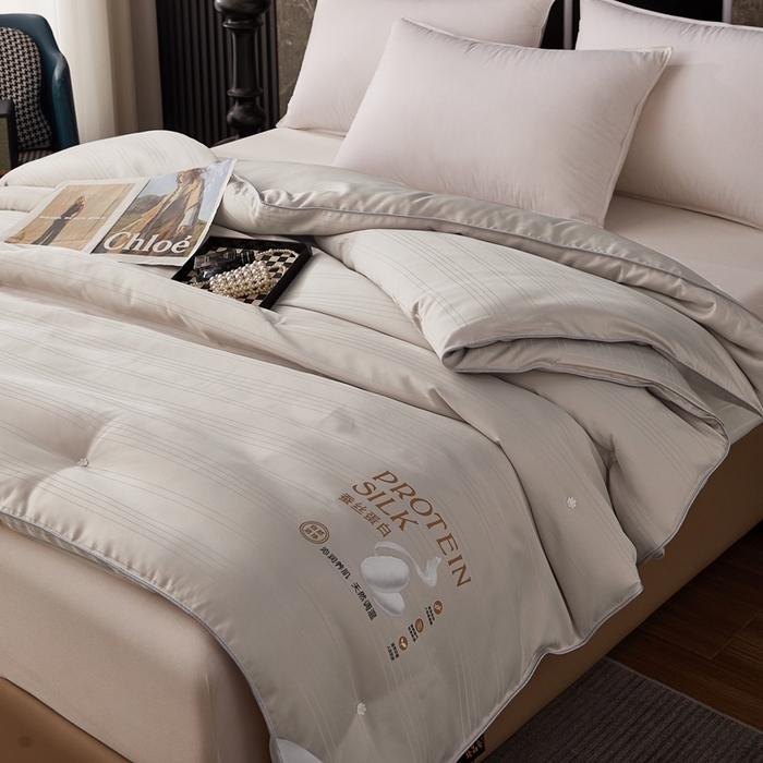 91家纺网 家纺一手货源 找家纺 喜糯糯 2025新款长绒棉提花被子被芯 云烟灰