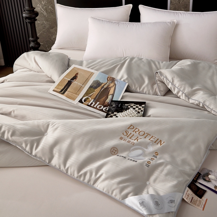 91家纺网 家纺一手货源 找家纺 喜糯糯 2025新款长绒棉提花被子被芯 云烟灰