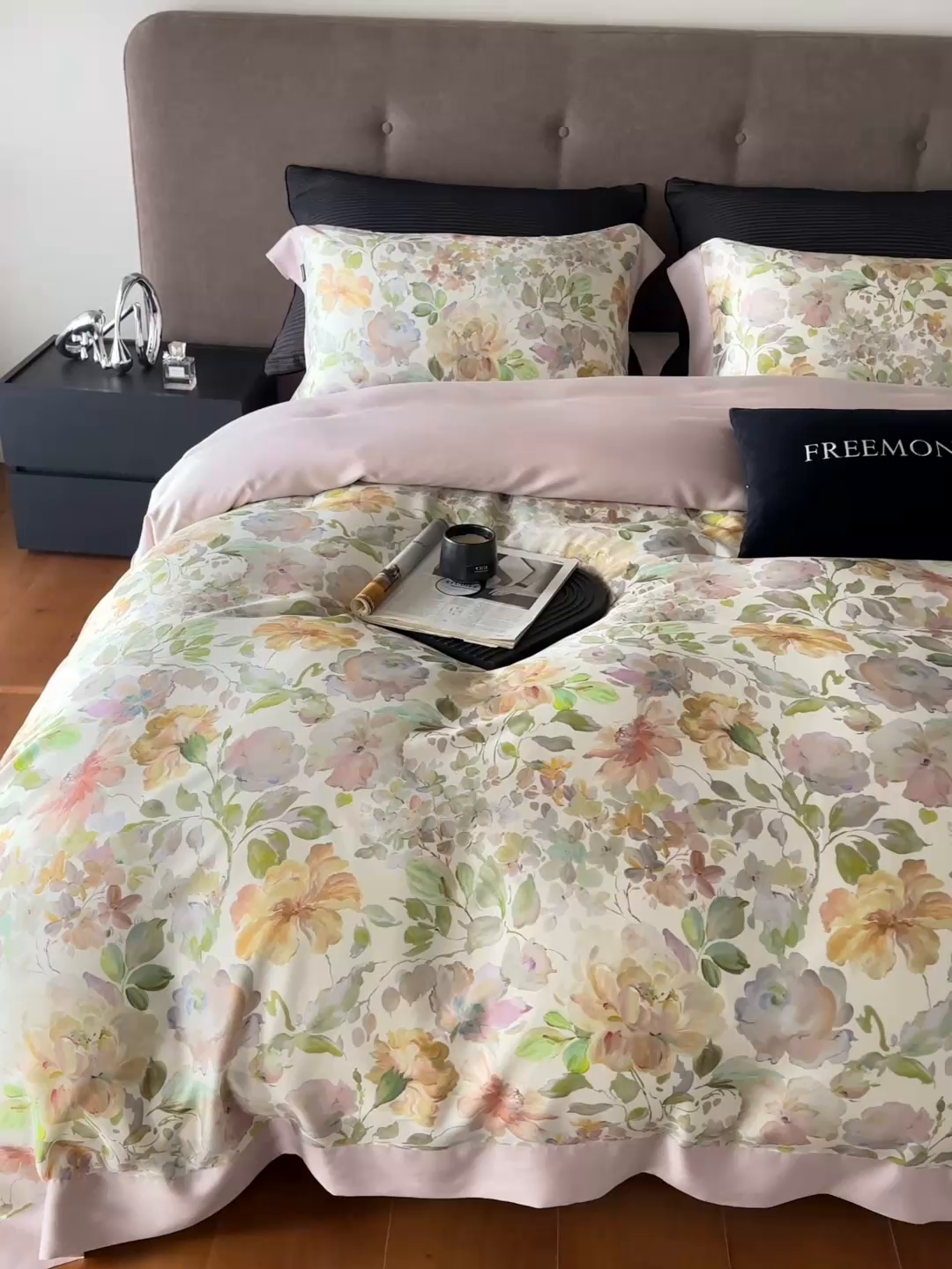 91家纺网 家纺一手货源 找家纺 蕾诺家纺 2025新款60支进口奥地利兰精天丝数码印花四件套 香颂-桃夭粉