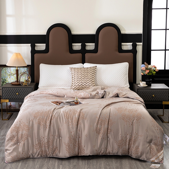 91家纺网 家纺一手货源 找家纺 尚品家纺 2025新款贡缎提花蚕丝被 奶棕咖