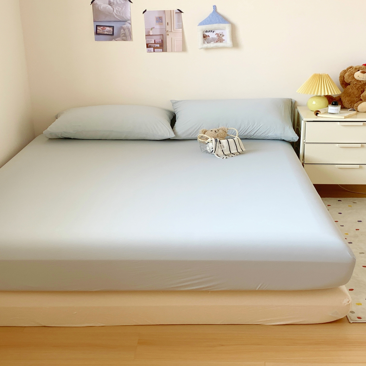 91家纺网 家纺一手货源 找家纺 桃喜 2025新A类 “冰纱”双拼凉感双层纱锦氨夏被夏凉被空调被 床笠三件套-灰色