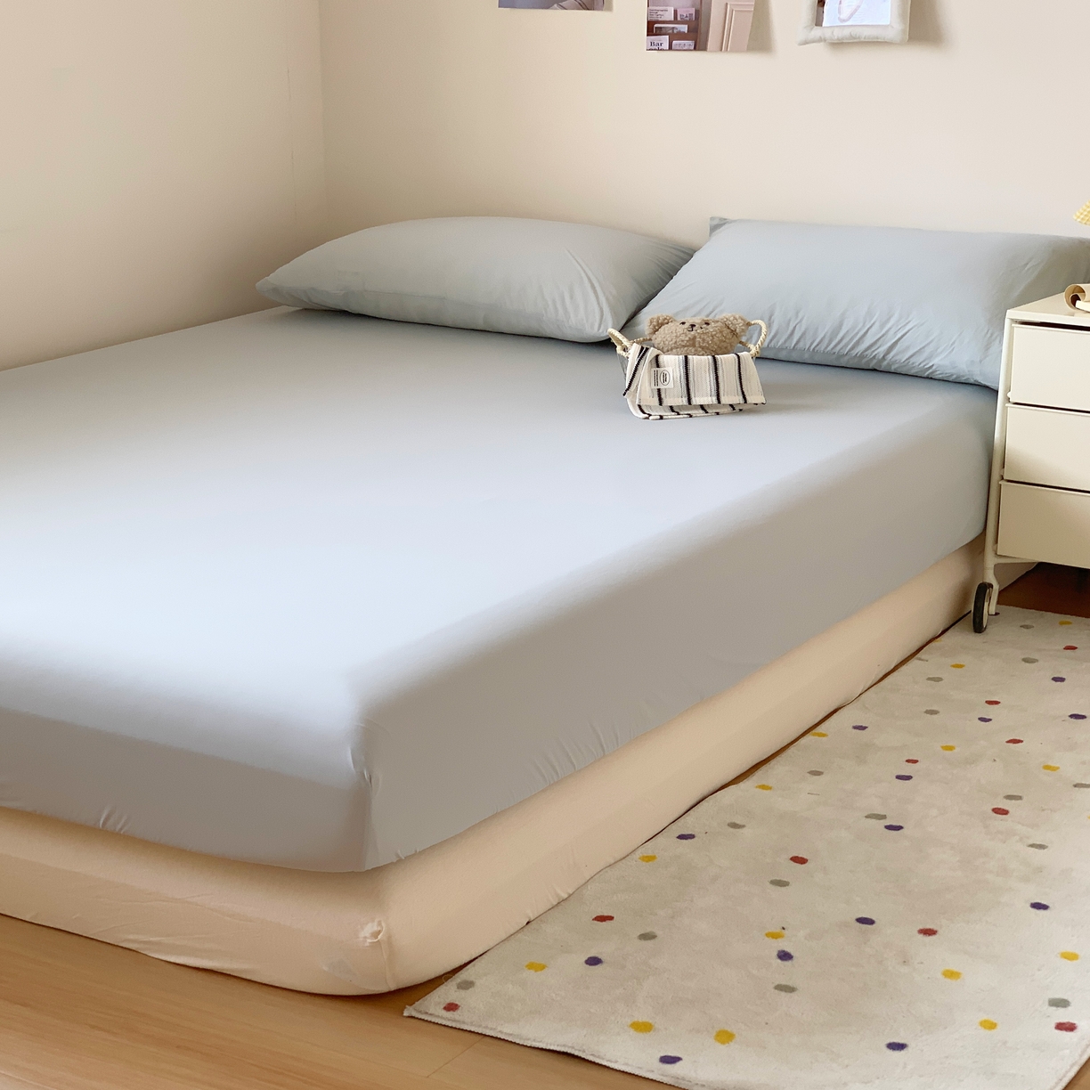 91家纺网 家纺一手货源 找家纺 桃喜 2025新A类 “冰纱”双拼凉感双层纱锦氨夏被夏凉被空调被 床笠三件套-灰色