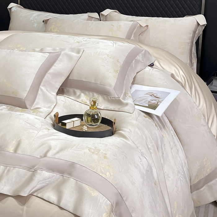 91家纺网 家纺一手货源 找家纺  2025夏季A类天丝棉贡缎提花四件套真丝全工艺丝滑裸睡长绒棉床单床笠轻奢风爆款床上用品 -尤朵 尤朵-柔杏