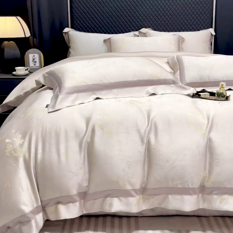 91家纺网 家纺一手货源 找家纺  2025夏季A类天丝棉贡缎提花四件套真丝全工艺丝滑裸睡长绒棉床单床笠轻奢风爆款床上用品 -尤朵 尤朵-柔杏