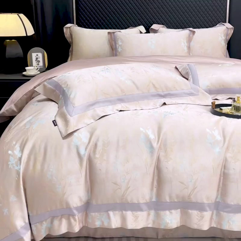 91家纺网 家纺一手货源 找家纺  2025夏季A类天丝棉贡缎提花四件套真丝全工艺丝滑裸睡长绒棉床单床笠轻奢风爆款床上用品 -尤朵 尤朵-芸粉