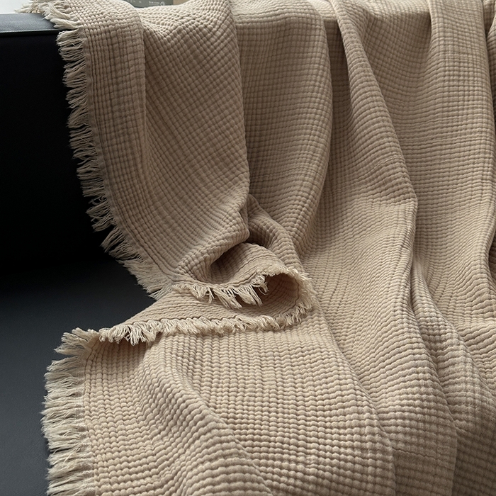 91家纺网 家纺一手货源 找家纺 山舍家居 2025年全棉四层纱布流苏盖毯夏被沙发巾 咖喱