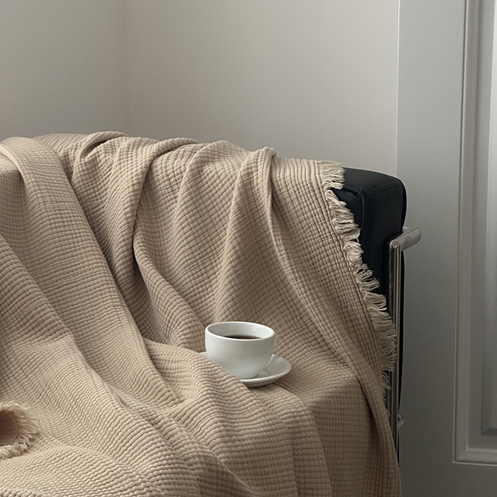 91家纺网 家纺一手货源 找家纺 山舍家居 2025年全棉四层纱布流苏盖毯夏被沙发巾 咖喱