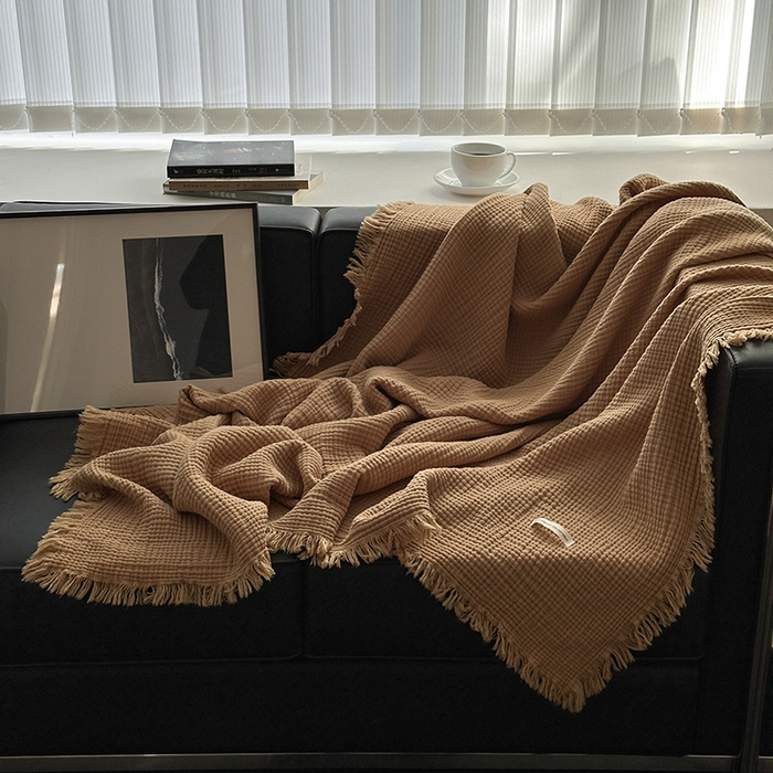 91家纺网 家纺一手货源 找家纺 山舍家居 2025年全棉四层纱布流苏盖毯夏被沙发巾 豆蔻