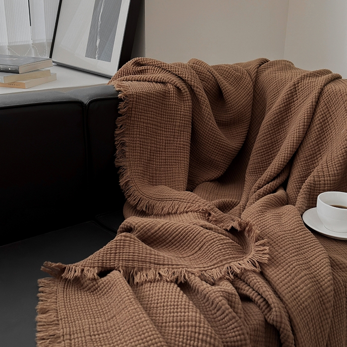 91家纺网 家纺一手货源 找家纺 山舍家居 2025年全棉四层纱布流苏盖毯夏被沙发巾 山核桃