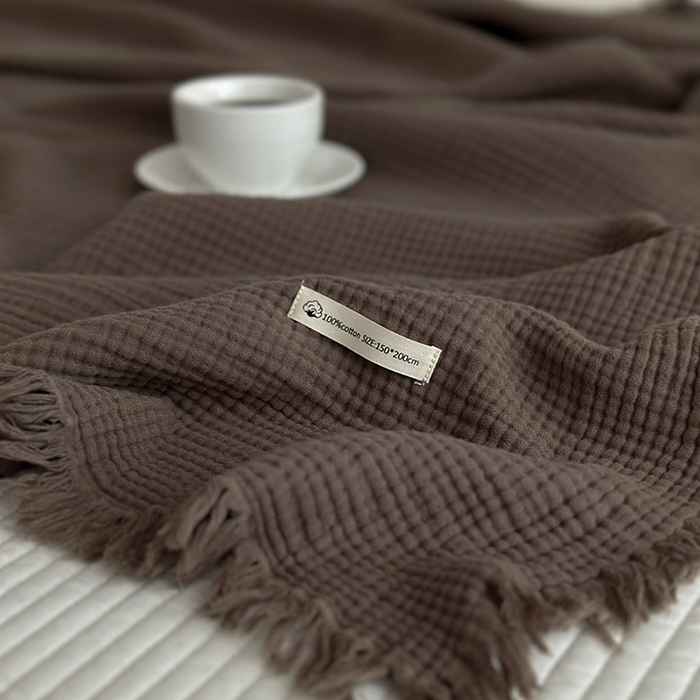 91家纺网 家纺一手货源 找家纺 山舍家居 2025年全棉四层纱布流苏盖毯夏被沙发巾 黑茶