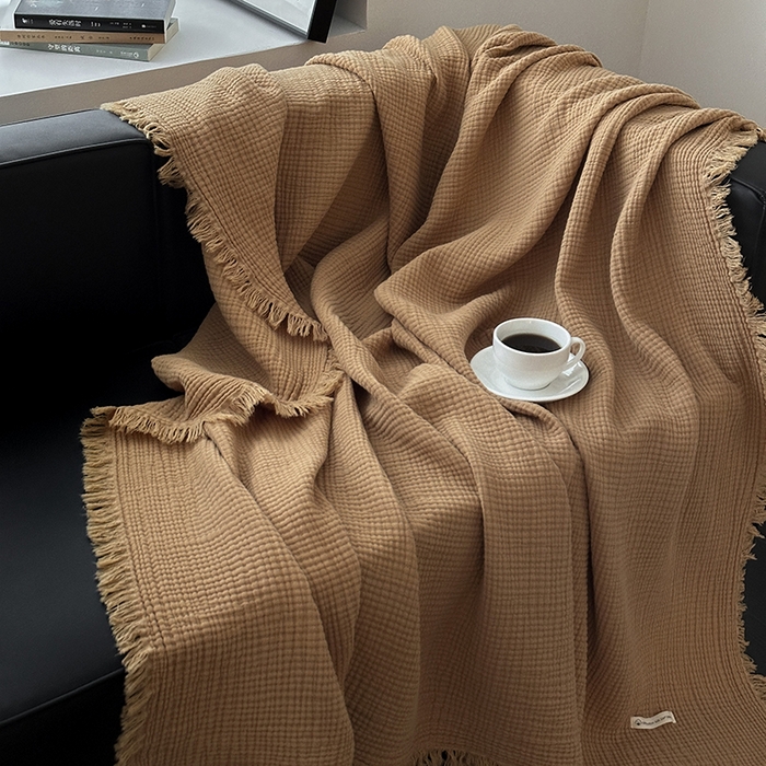 91家纺网 家纺一手货源 找家纺 山舍家居 2025年全棉四层纱布流苏盖毯夏被沙发巾 豆蔻