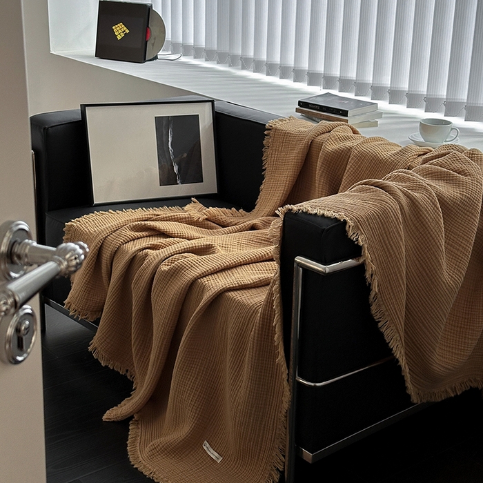 91家纺网 家纺一手货源 找家纺 山舍家居 2025年全棉四层纱布流苏盖毯夏被沙发巾 豆蔻