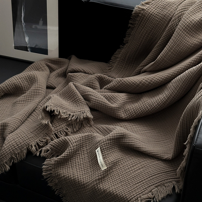 91家纺网 家纺一手货源 找家纺 山舍家居 2025年全棉四层纱布流苏盖毯夏被沙发巾 黑茶