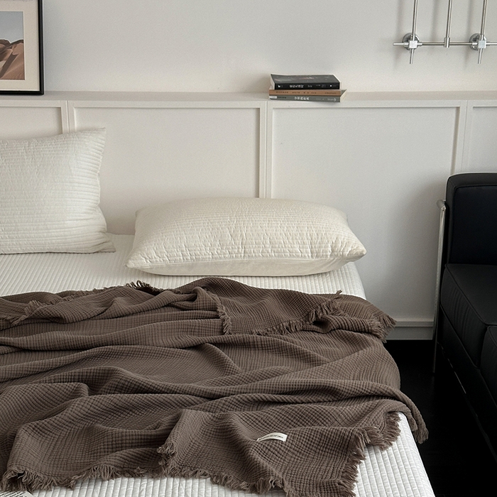 91家纺网 家纺一手货源 找家纺 山舍家居 2025年全棉四层纱布流苏盖毯夏被沙发巾 黑茶