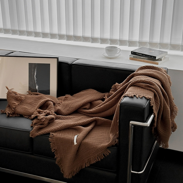 91家纺网 家纺一手货源 找家纺 山舍家居 2025年全棉四层纱布流苏盖毯夏被沙发巾 山核桃