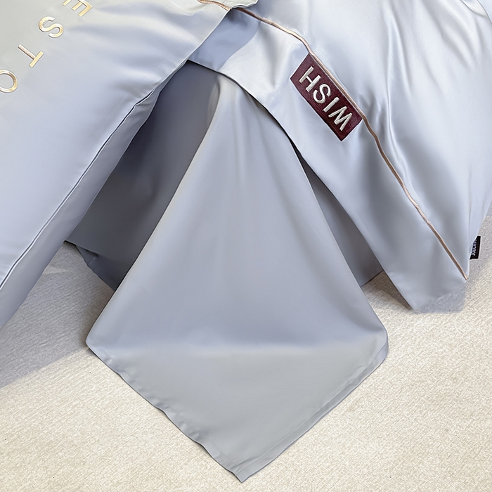 91家纺网 家纺一手货源 找家纺 2025新款夏季爆款A类兰精天丝四件套真丝重工刺绣丝滑裸睡床单床笠轻奢风纯色简约床上用品 妮鹿-朦胧灰