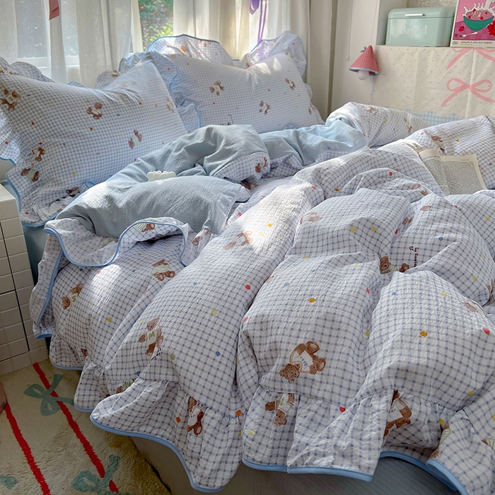 91家纺网 家纺一手货源 找家纺 春光里 2025新款亲肤舒适木棉皱皱纱花边四件套 小熊m豆