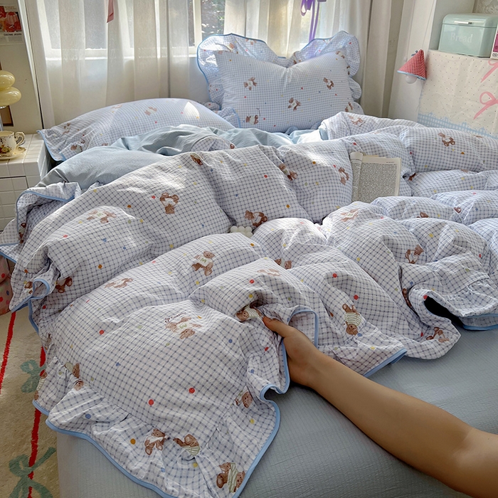 91家纺网 家纺一手货源 找家纺 春光里 2025新款亲肤舒适木棉皱皱纱花边四件套 小熊m豆